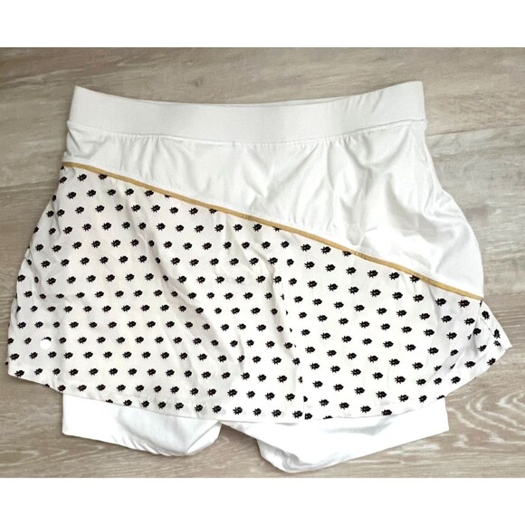 FILA Wild Card Tennis/ Pickleball Skort Likely Size L White Ladybug – Approx 13" - Picture 1 of 7